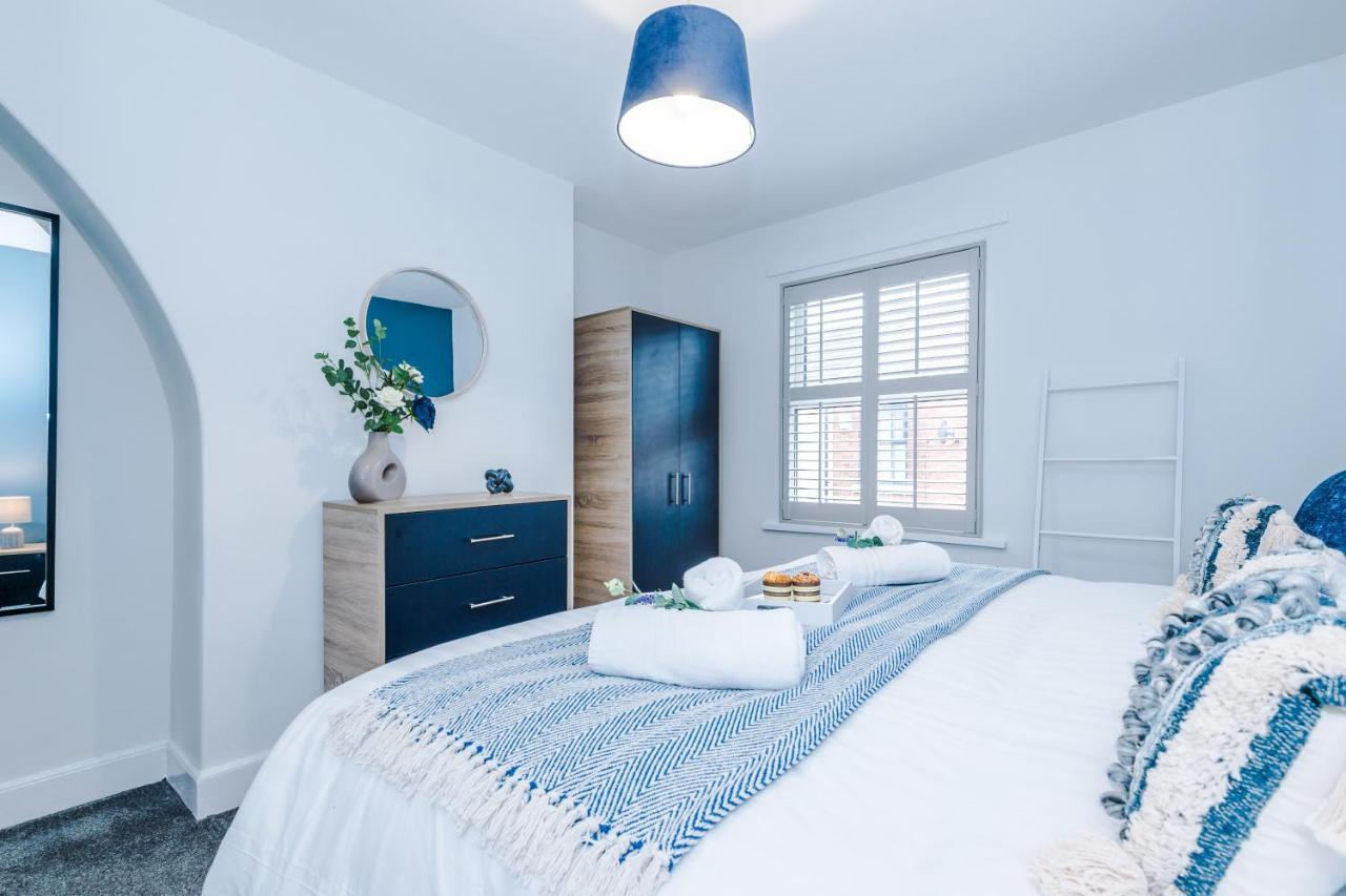 Stylish City-Centre Home: Chester Comfort for 6 Exterior photo